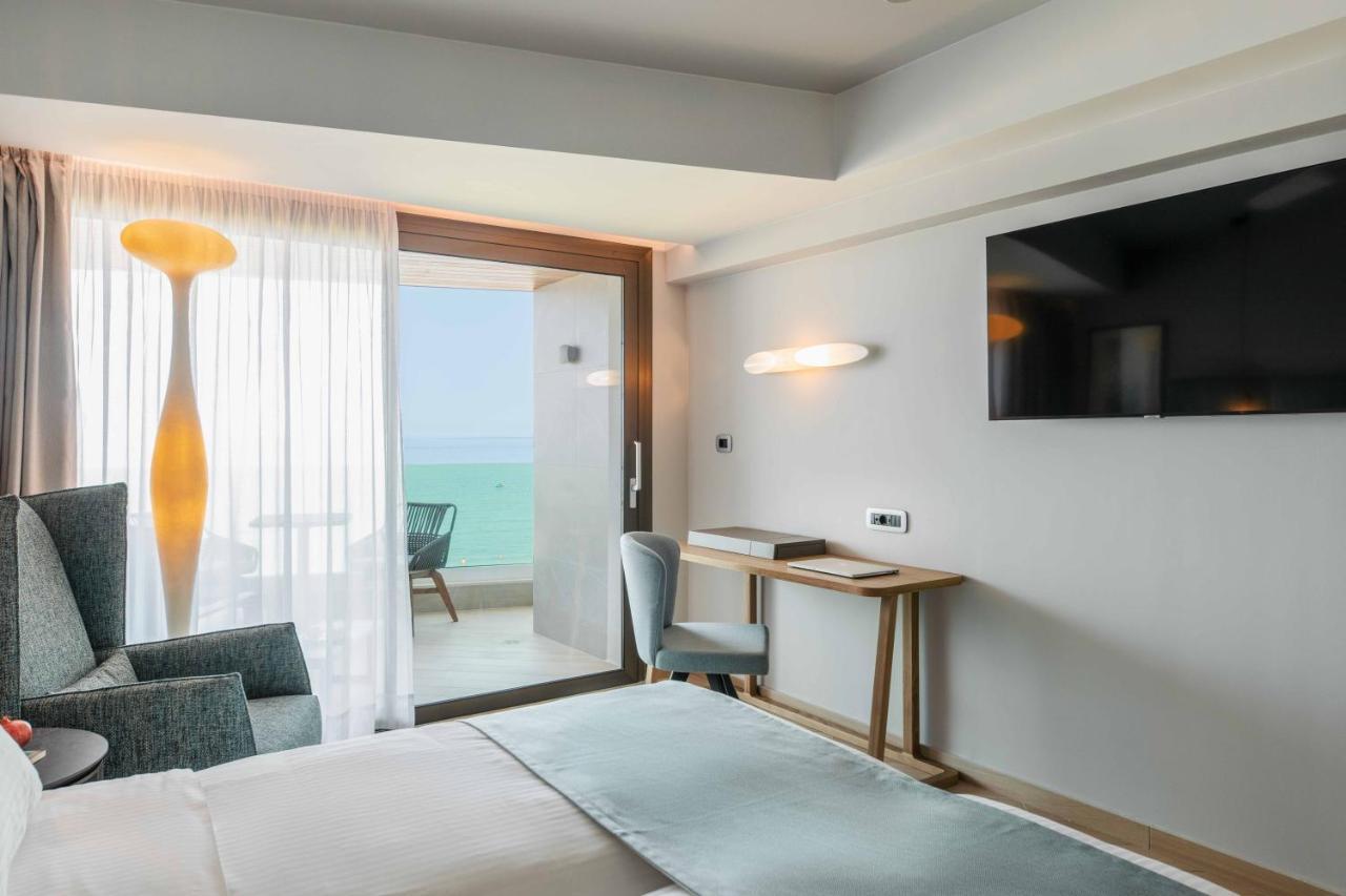 Bio Beach Boutique Hotel - Adults Only 罗希姆诺 外观 照片